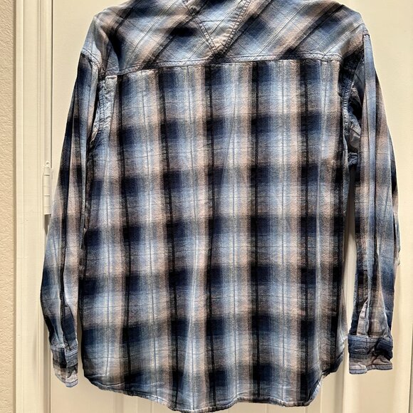 Canyon Guide Outfitters Long Sleeve Button Down - Picture 4 of 4